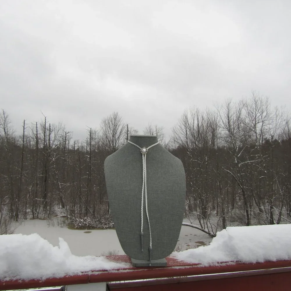 Wedding Style Bolo White Braided Faux Leather Cord Large Faux pearl and gems - Picture 4 of 5